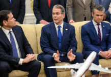 Bessent: Government Not Intervening in Futures Markets